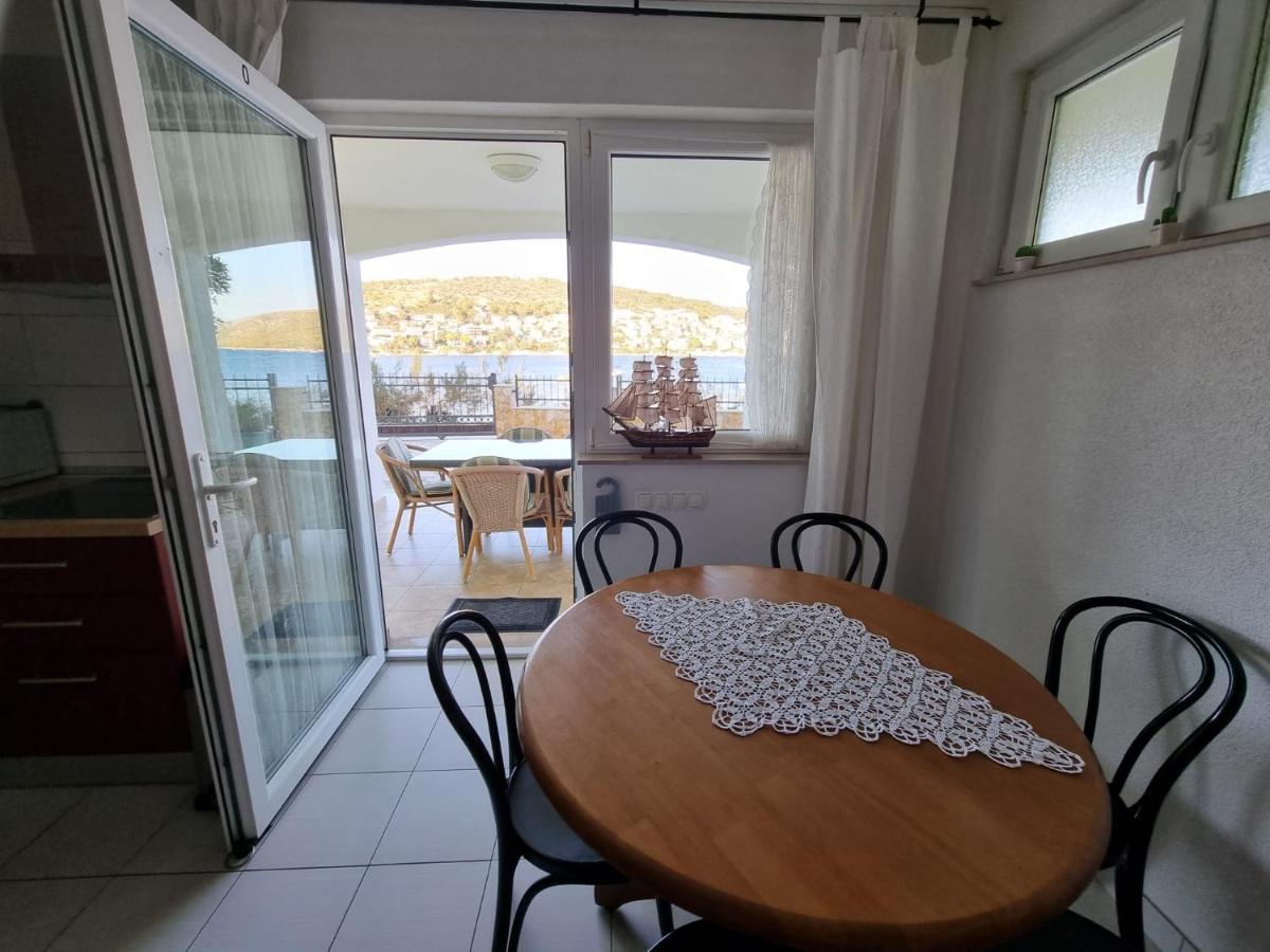 Villa Jana Apartments Трогир Екстериор снимка